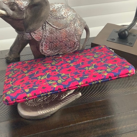 Coach Silk tablet sleeve - Picture 5 of 7